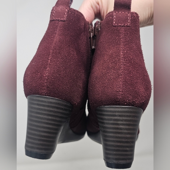 Clarks Collection Women's Burgandy Suede Wedge Heel Ankle Boot Size 5.5M - Picture 9 of 15